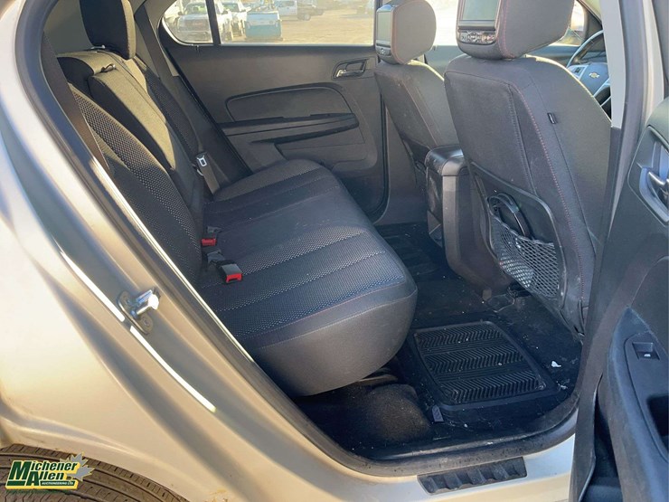 2013-chevrolet-equinox-image-17