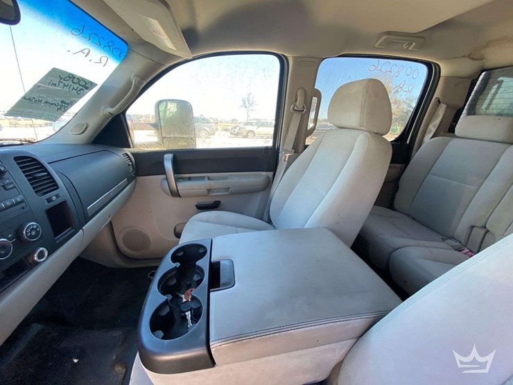 2008-chevrolet-silverado-3500-image-15