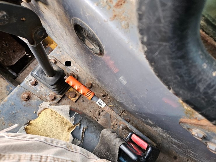 new-holland-ls180-image-24