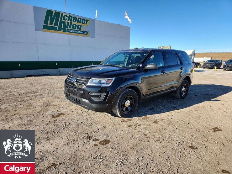 2019-ford-explorer-image-1