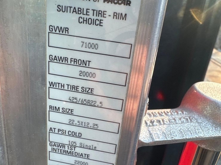 2019-kenworth-t800-image-19