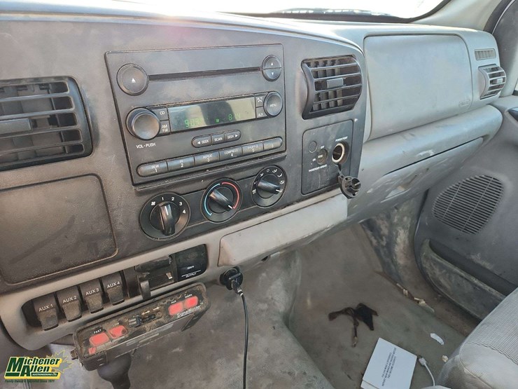 2007-ford-f550-image-18