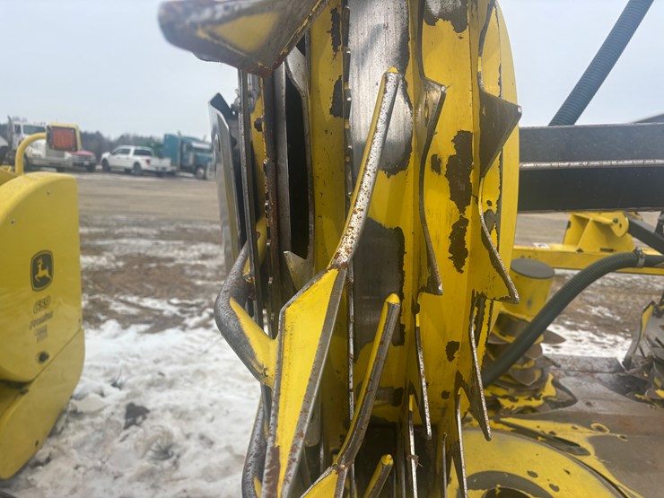 john-deere-770-image-16