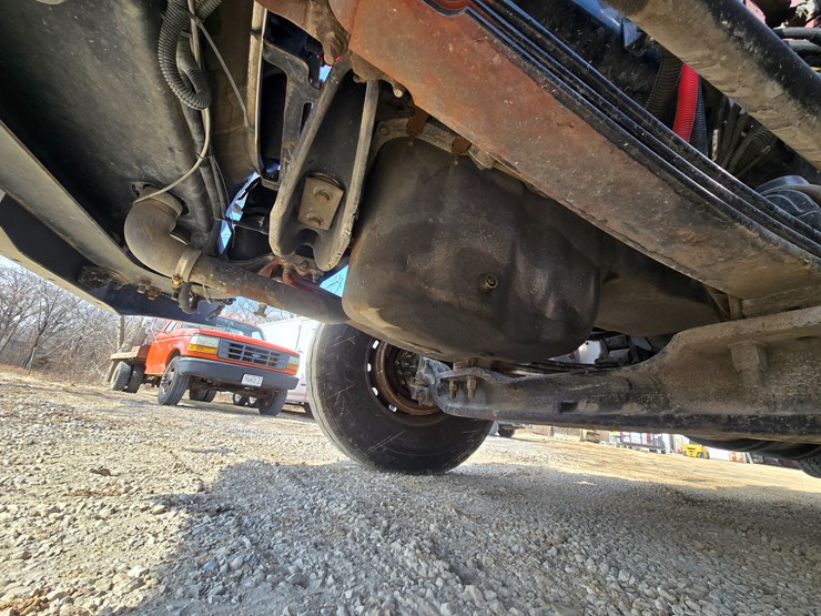 2015-kenworth-t800-image-42