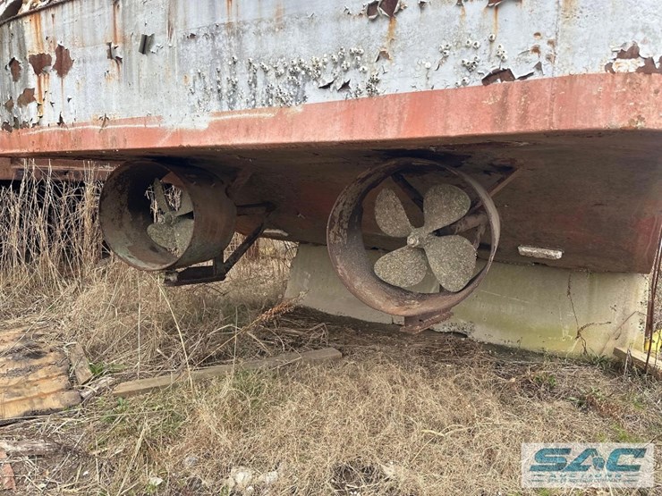 feltons-boat-30x14-needs-engine-image-2