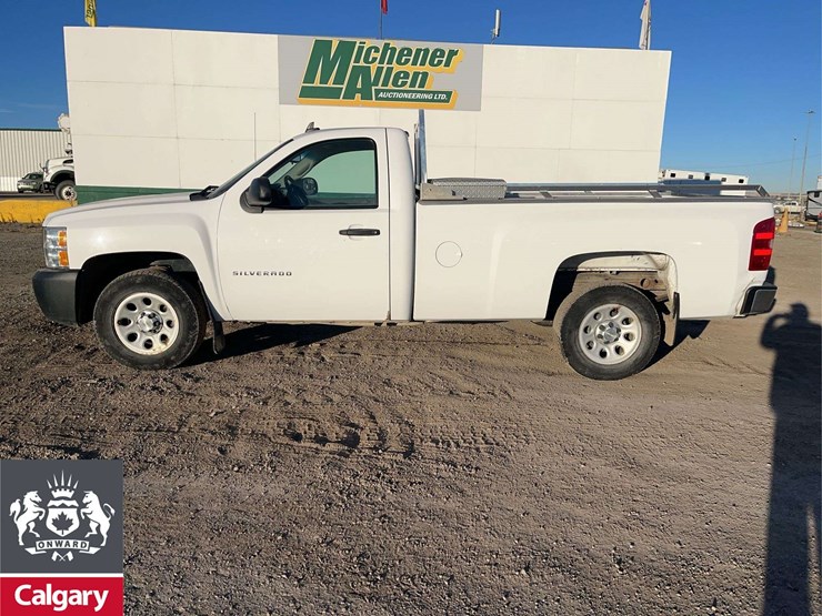 2012-chevrolet-silverado-1500-image-2