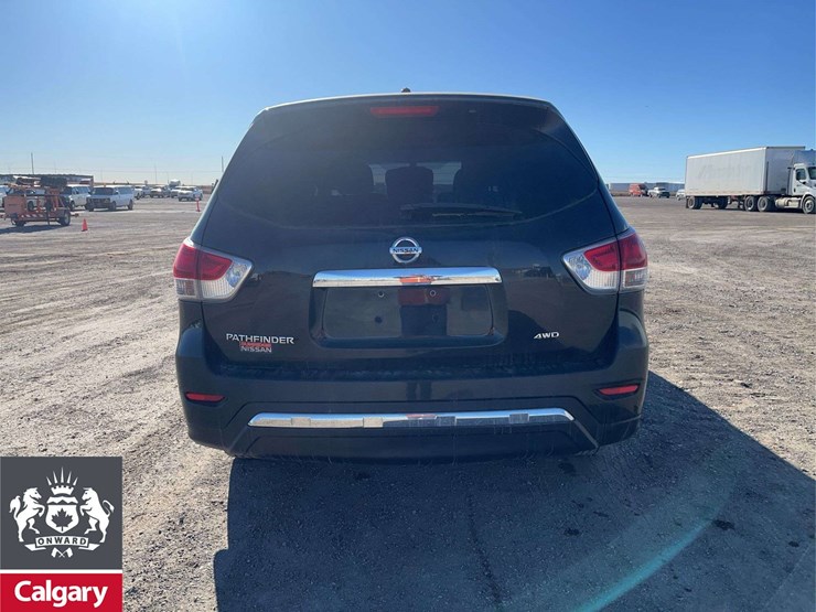 2015-nissan-pathfinder-image-7