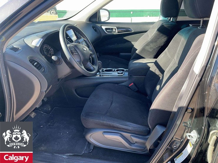 2015-nissan-pathfinder-image-14