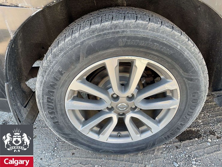 2015-nissan-pathfinder-image-12