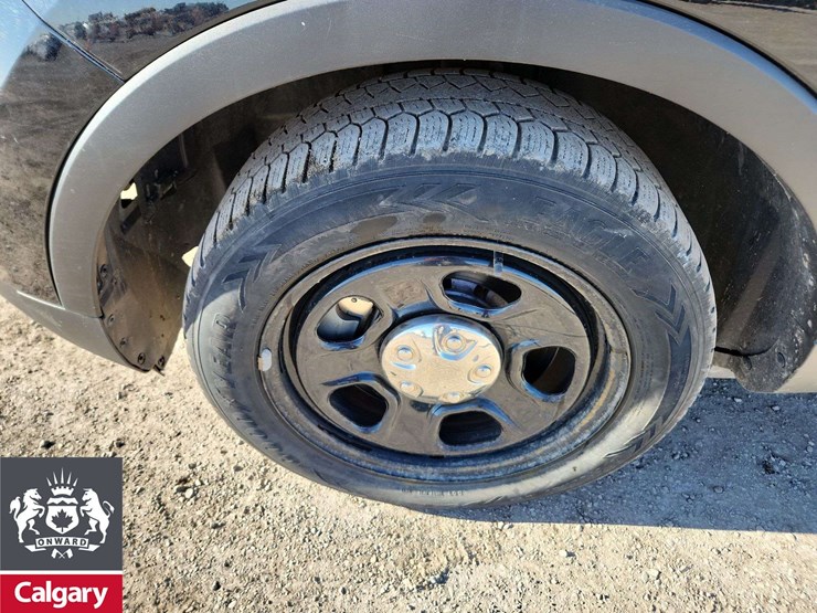 2019-ford-explorer-image-10