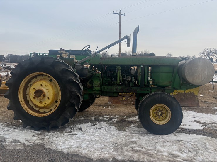 john-deere-4620-image-6