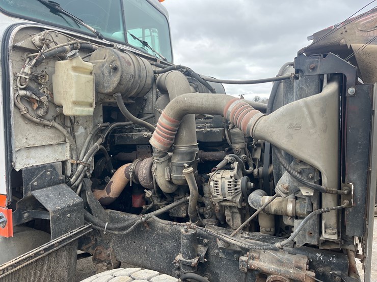 1996-international-5000-image-35