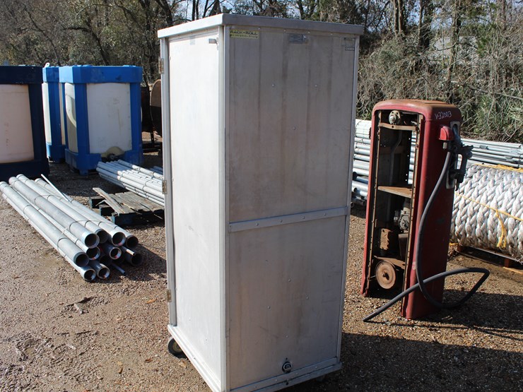 #5119-•-metal-cabinet-image-2