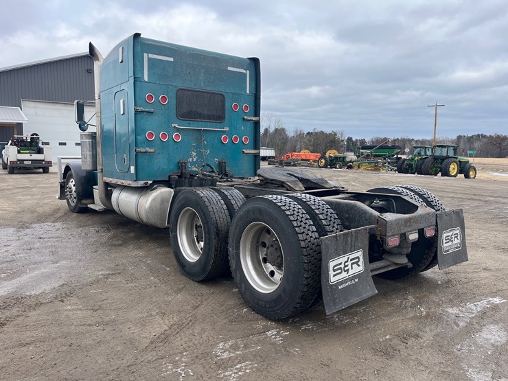 1998-peterbilt-379-image-3