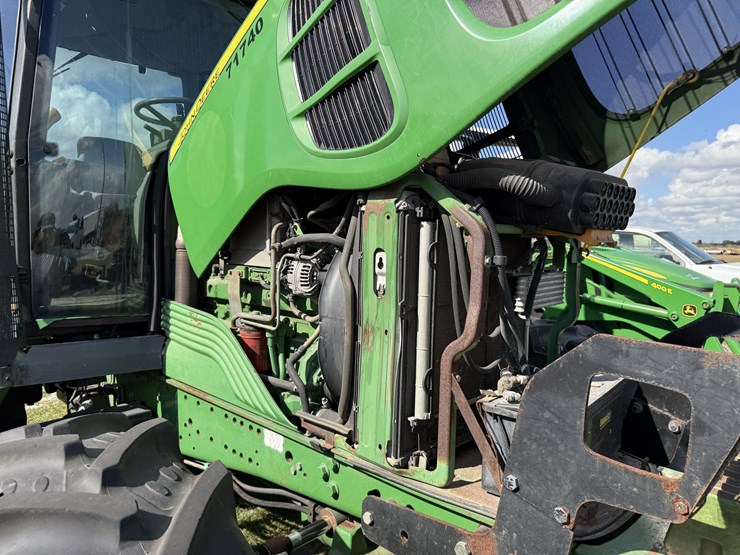 john-deere-7230-image-8