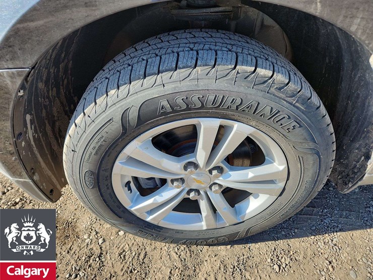 2015-chevrolet-equinox-image-10