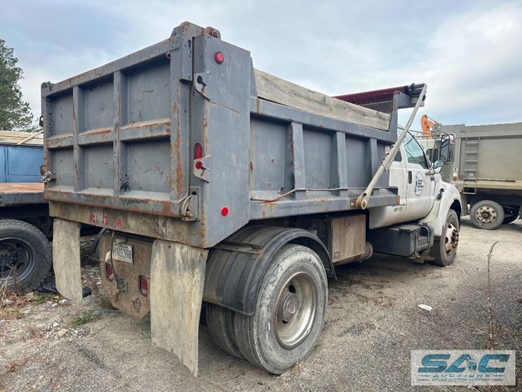 2000-ford-f750-image-4