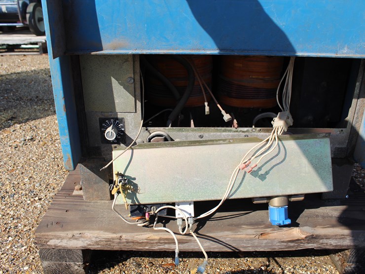 #5154-•-miller-syncrowave-351-welder-image-7