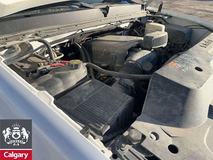 2013-gmc-sierra-2500hd-image-26