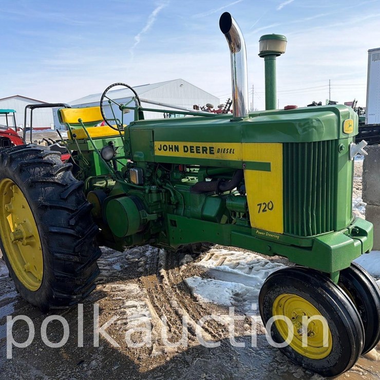 JOHN DEERE 720