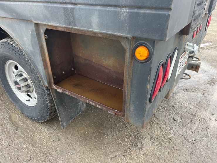 2007-chevrolet-2500-image-13