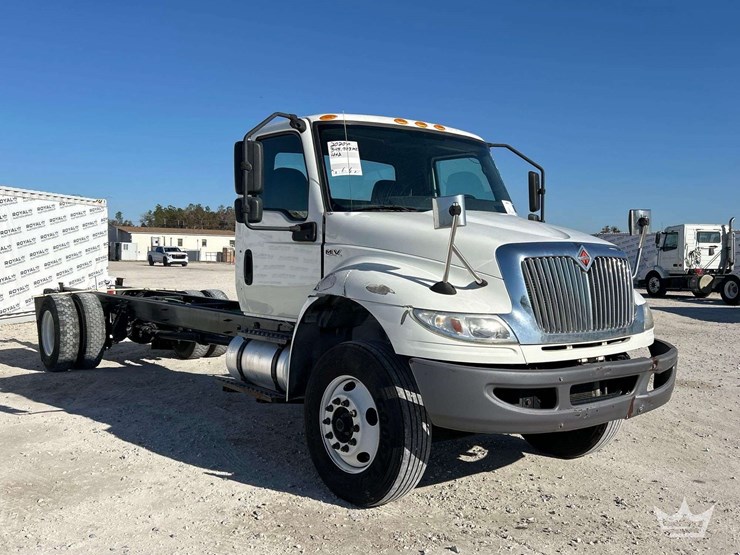 2020-international-mv607-image-2