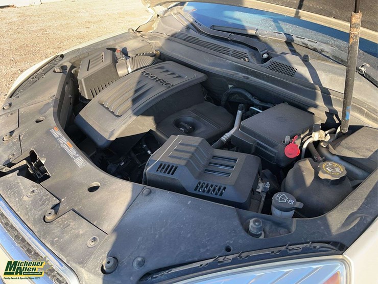 2013-chevrolet-equinox-image-25