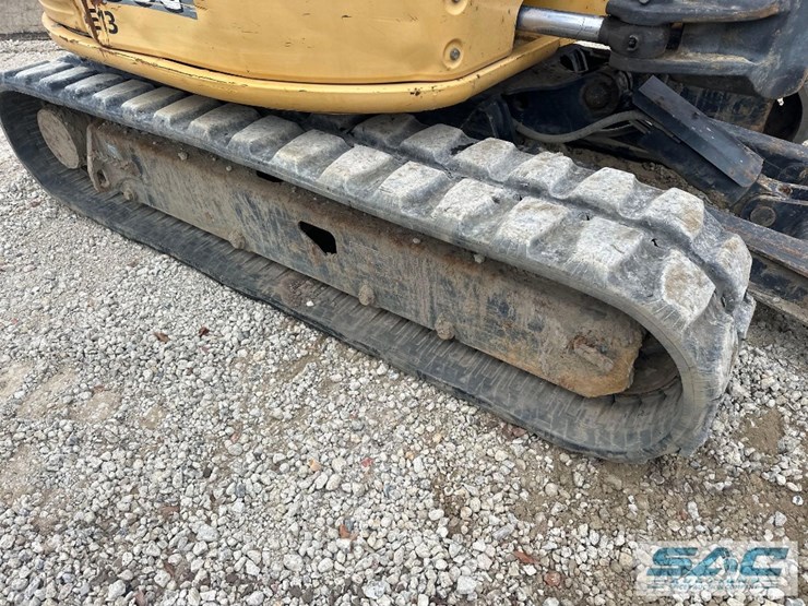 2014-deere-60g-image-13