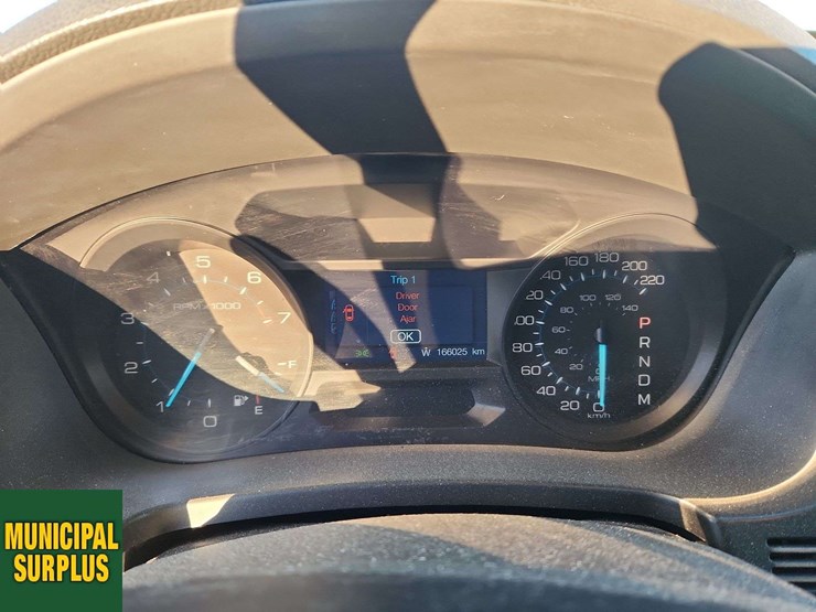 2013-ford-explorer-image-16