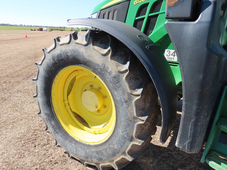 2020-john-deere-6120m-image-10