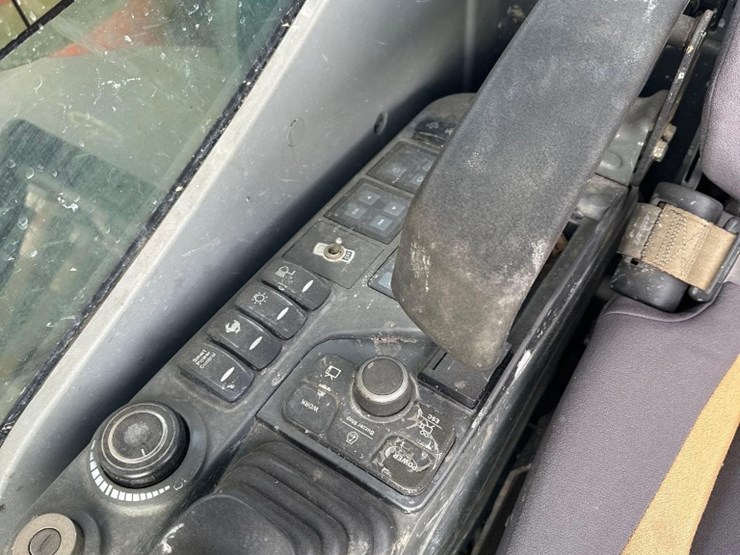 2015-doosan-dx225-lc-5-image-8