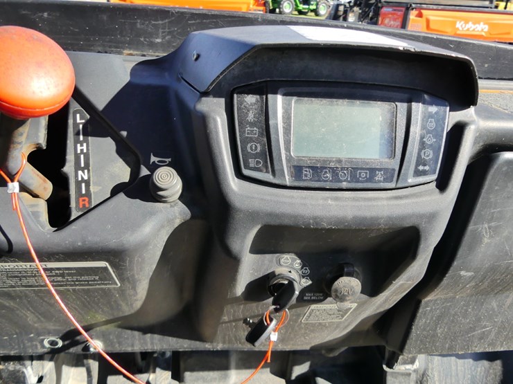 2020-kubota-rtvx1140-image-15