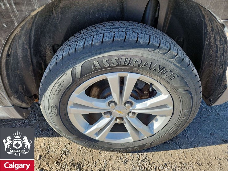 2015-chevrolet-equinox-image-11