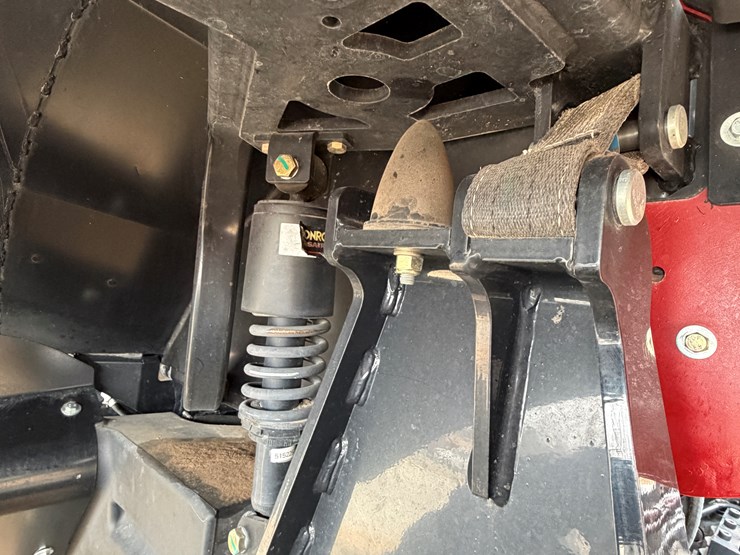 2021-case-ih-magnum-340-afs-connect-rowtrac-image-3