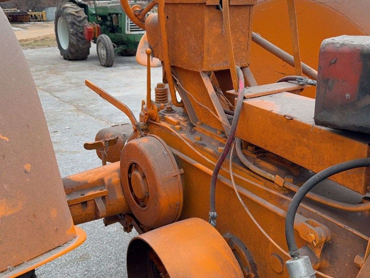 minneapolis-moline-ztu-image-24