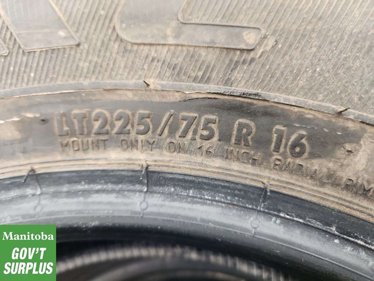 set-of-4-general-grabber-hts-tires-225/75r16-image-3