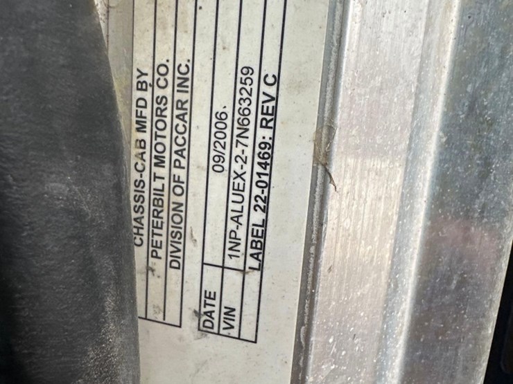 2007-peterbilt-357-image-19