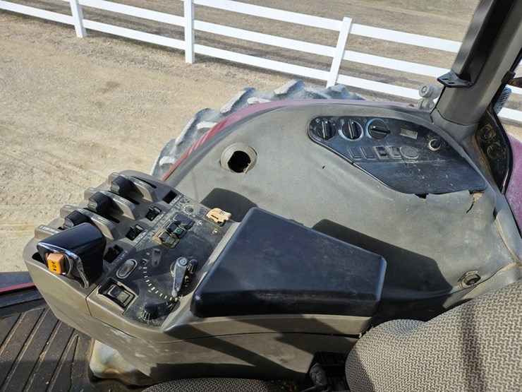 case-ih-mx180-image-35