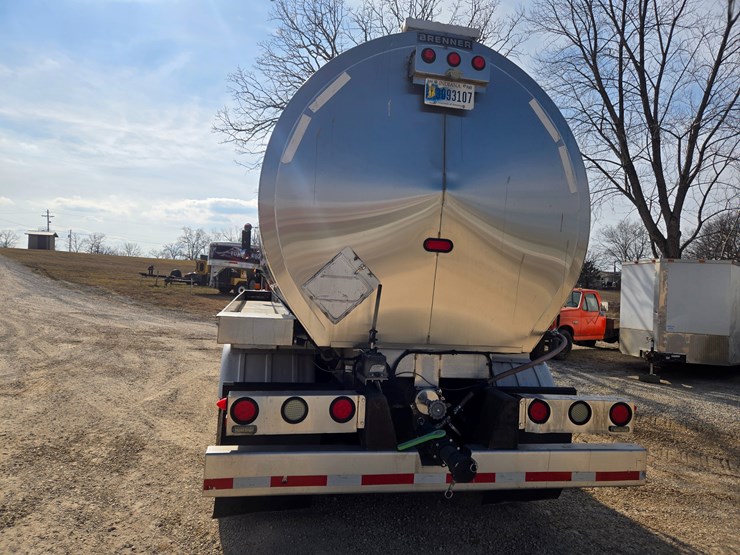 2015-kenworth-t800-image-17