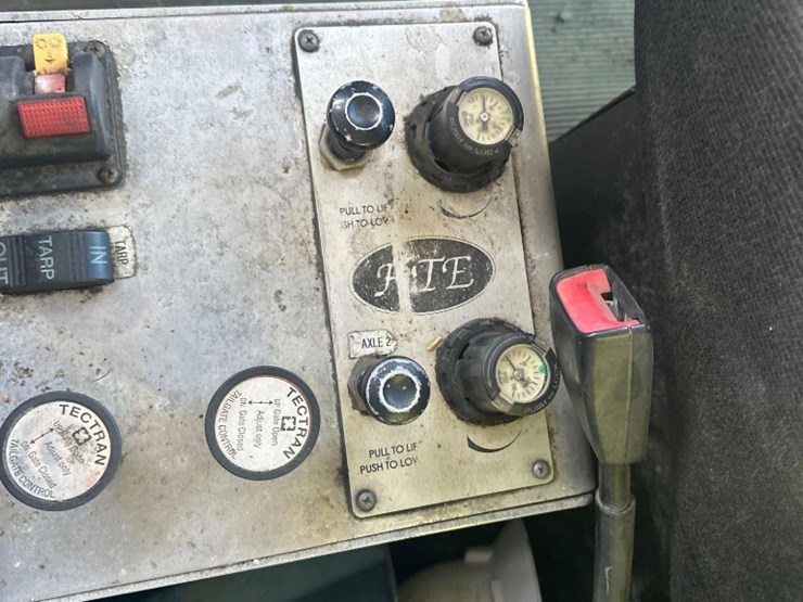 2015-kenworth-t370-image-26