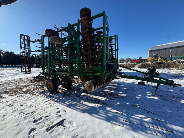 john-deere-2310-image-8