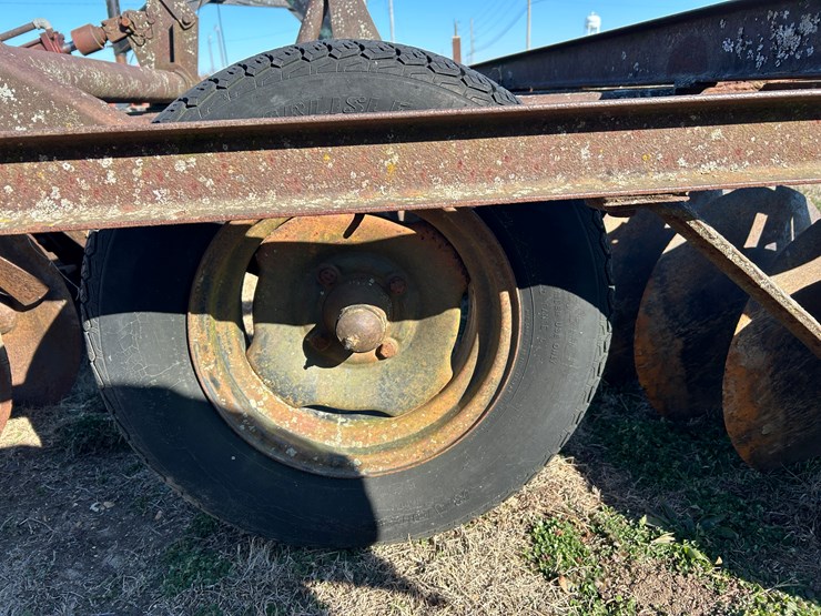 john-deere-11-image-5