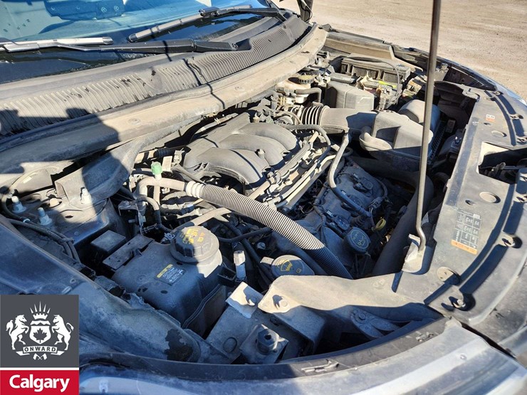 2019-ford-explorer-image-25