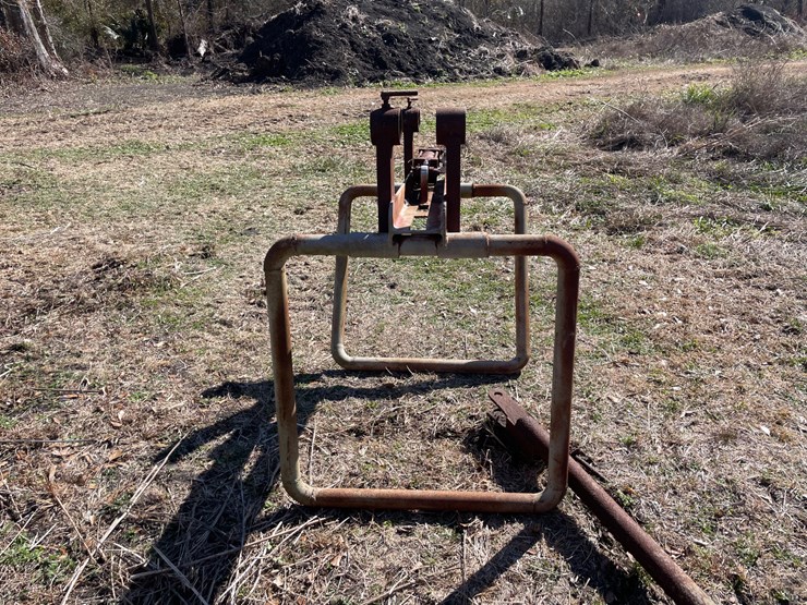 #405-•-shop-built-bale-grapple-for-tractor-image-1