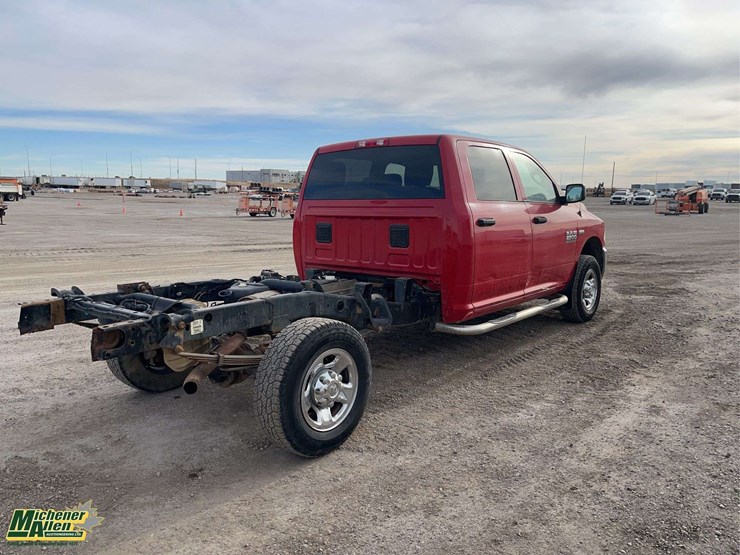 2013-dodge-2500-image-4