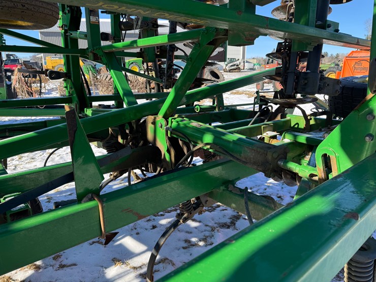 john-deere-2310-image-20