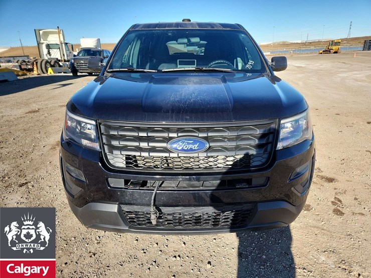 2019-ford-explorer-image-9