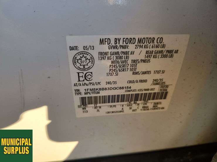 2013-ford-explorer-image-32