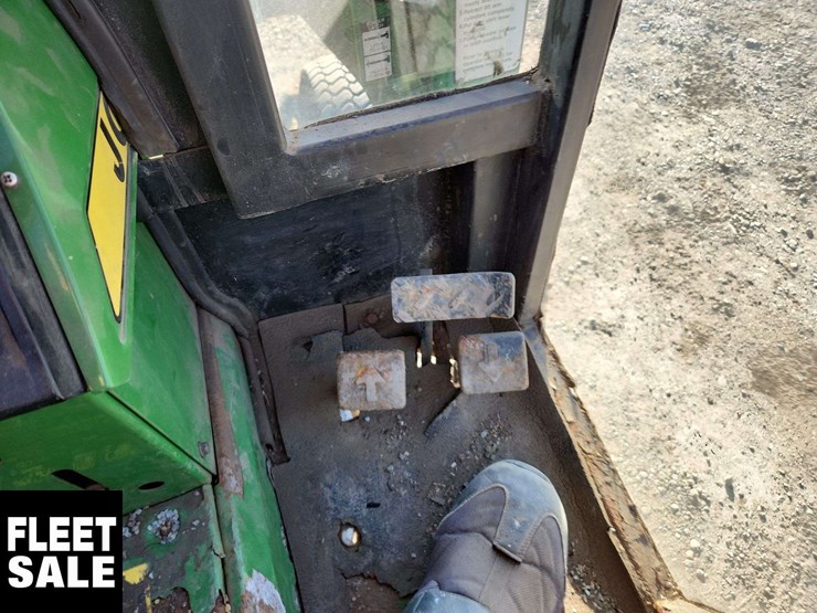 john-deere-855-image-16