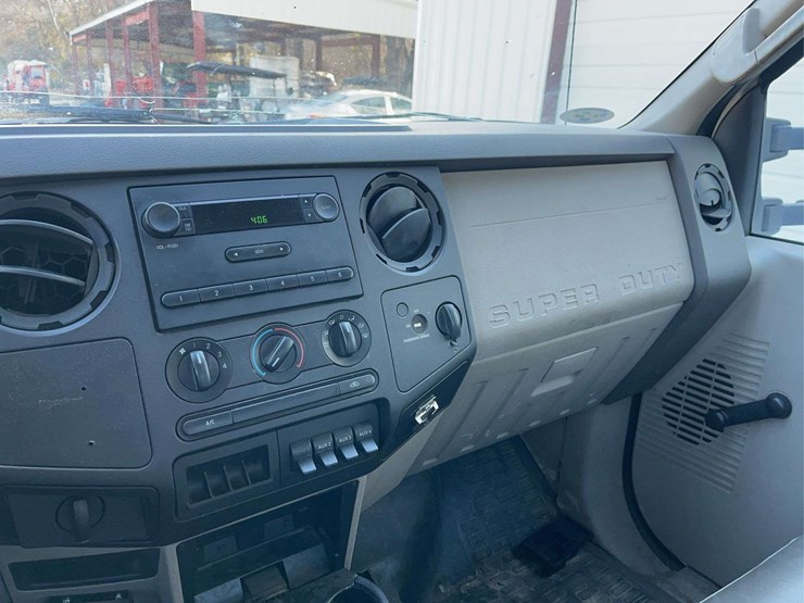 2009-ford-f550-image-8